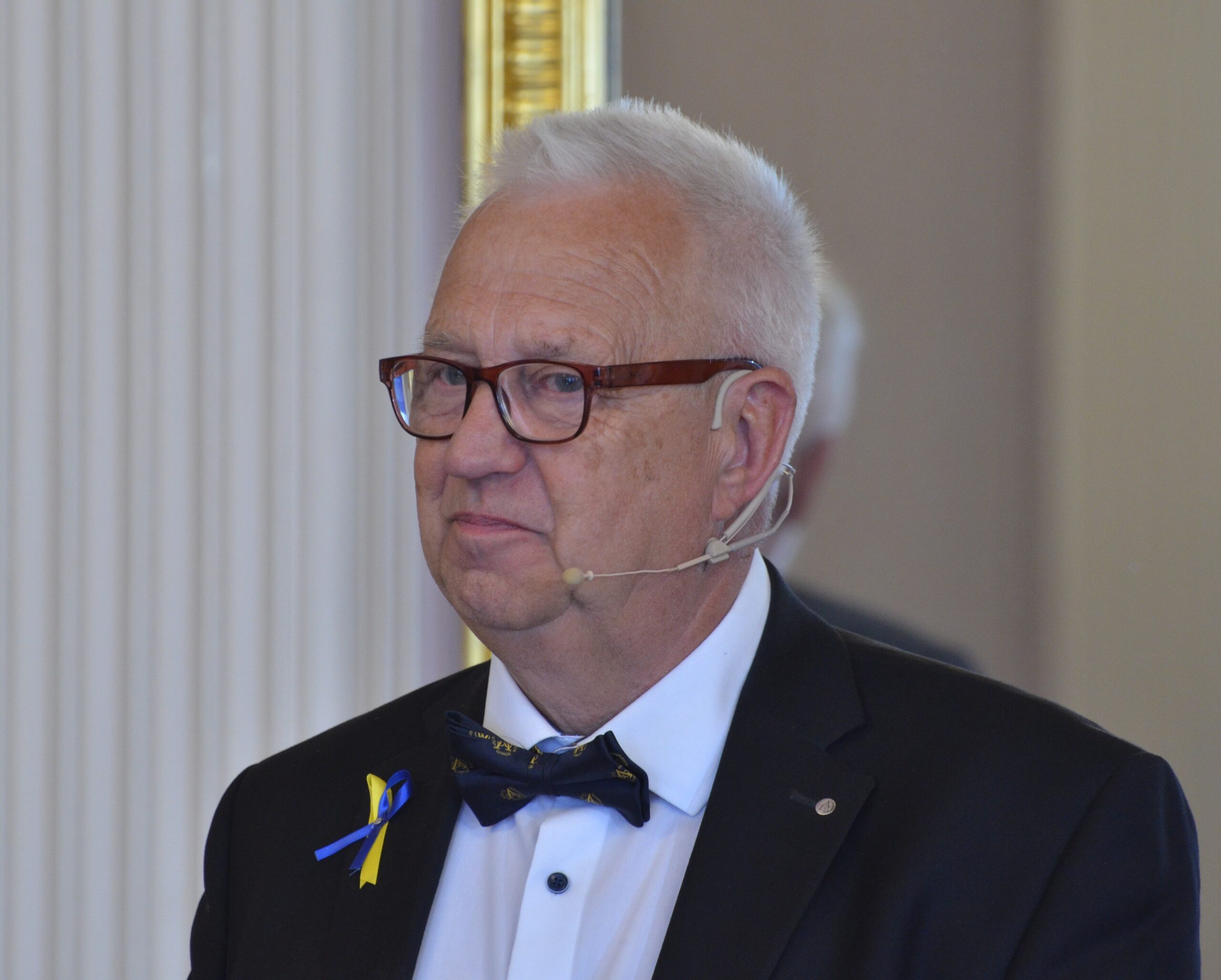 Jaak Järv passes the baton after nearly eighteen years at the helm of Proceedings of the Estonian Academy of Sciences